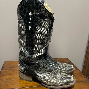 Women’s black Corral boots size 8